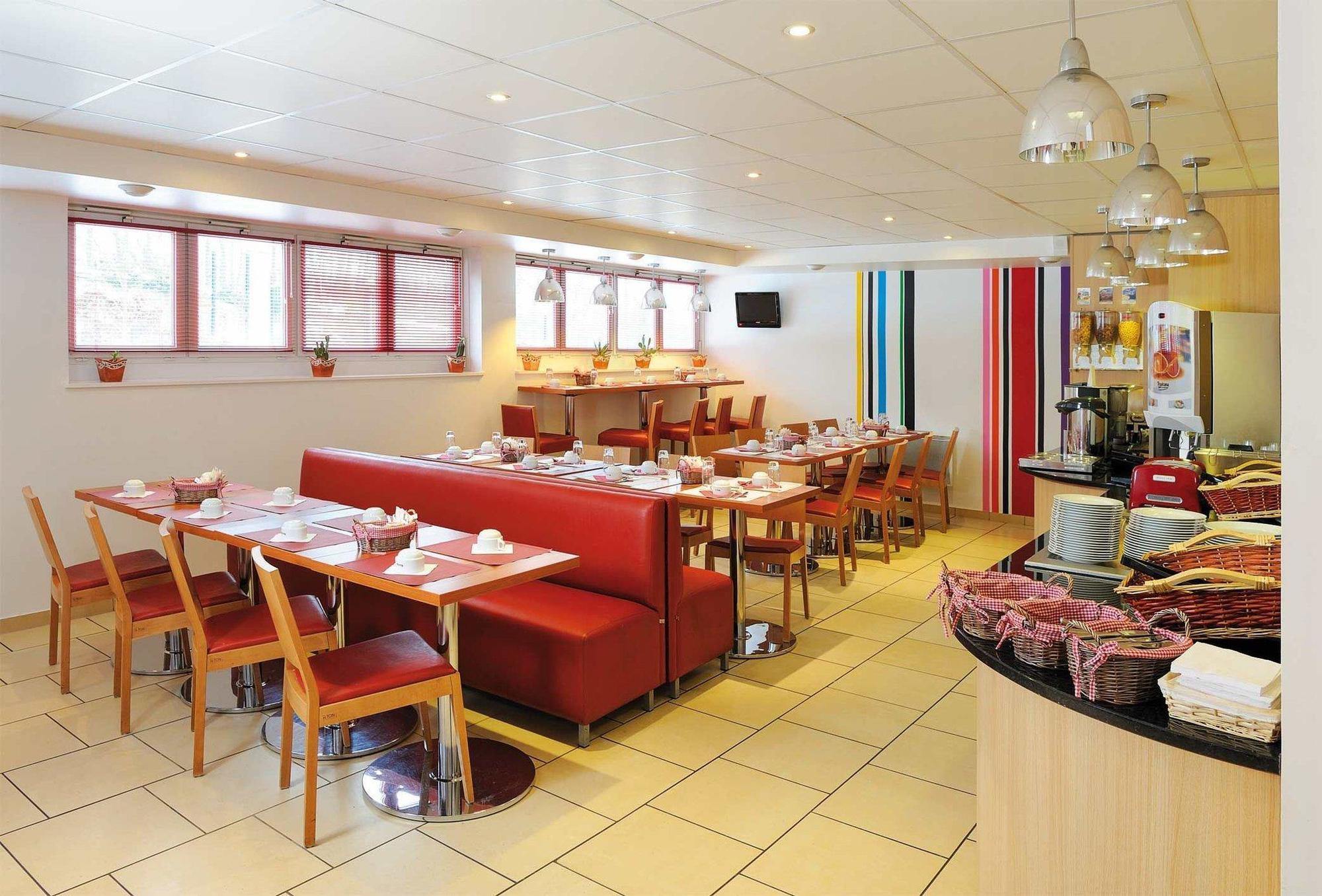 Residhome Paris Saclay " Bures Sur Yvette " 레스토랑 사진